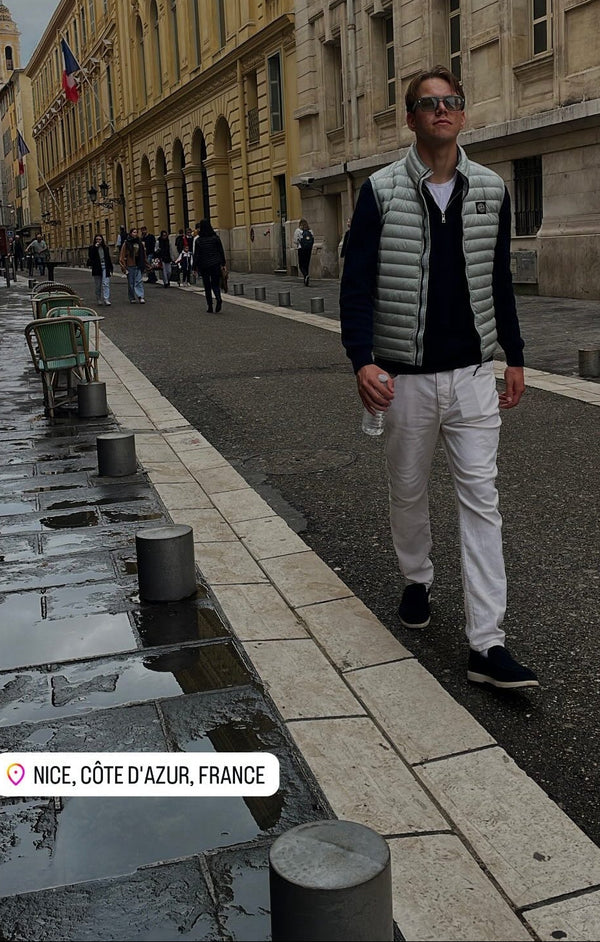 Luis, 19